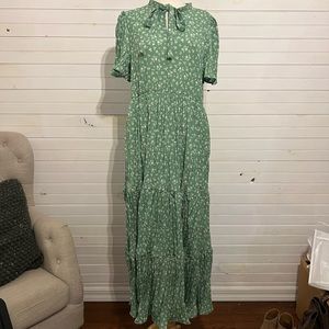 Piper & Scoot Green floral Maxi Dress